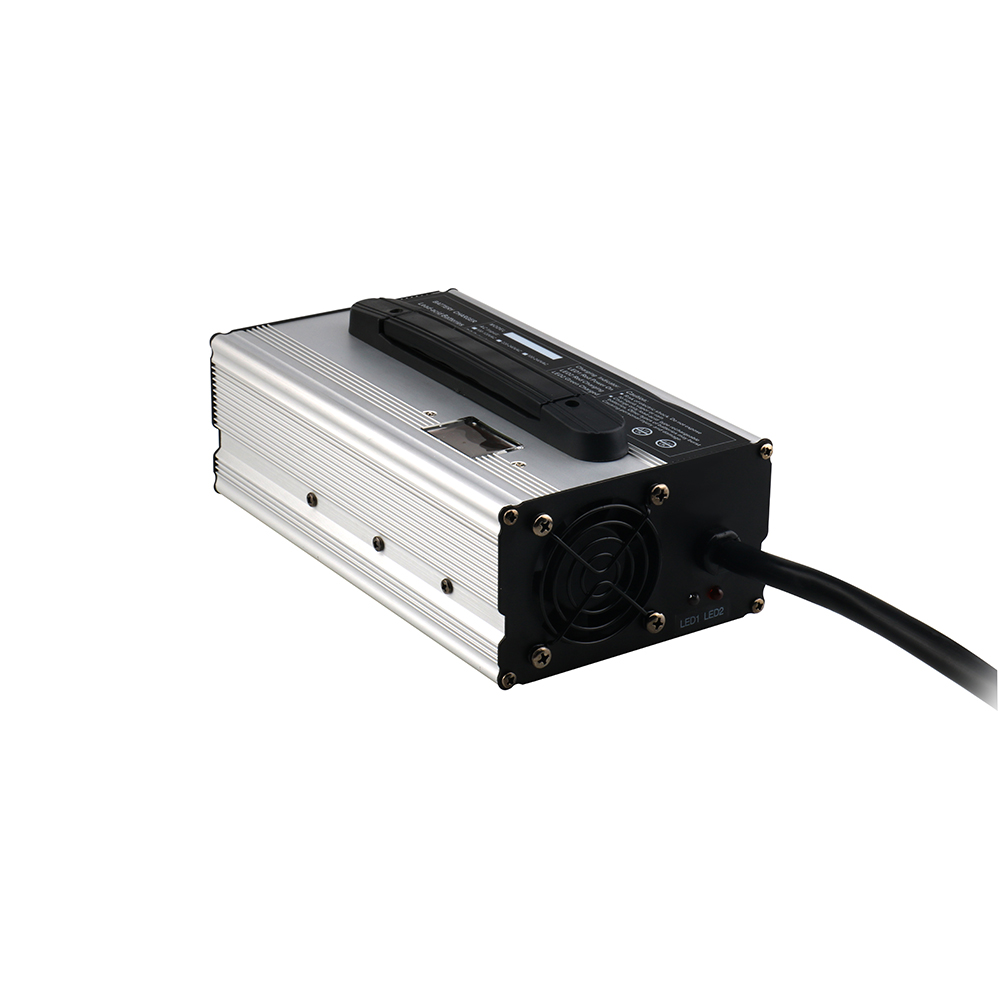 Cargador Rápido DL900 LiFePO4  - Fast Ev Charger reseña y precio